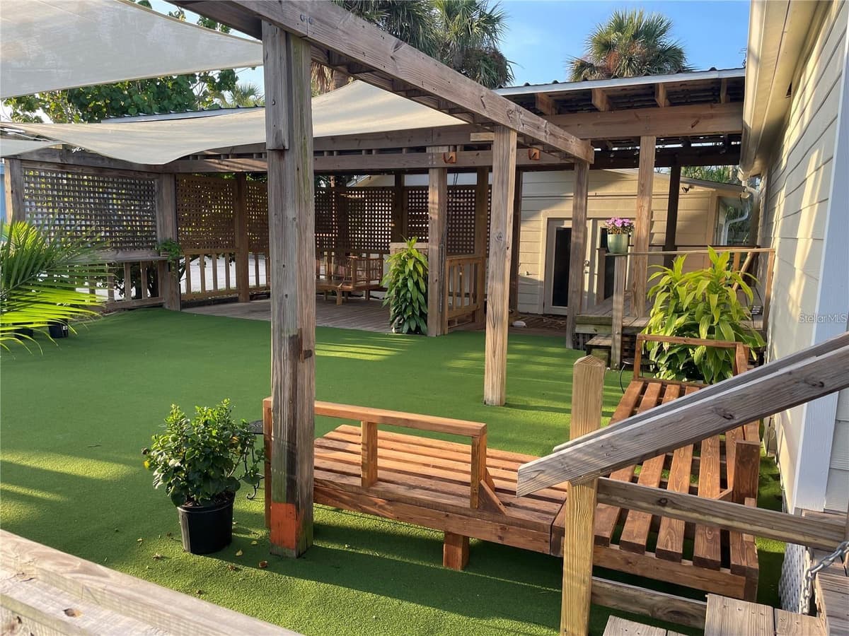 411 FLAGLER AVENUE — photo 19 of 23