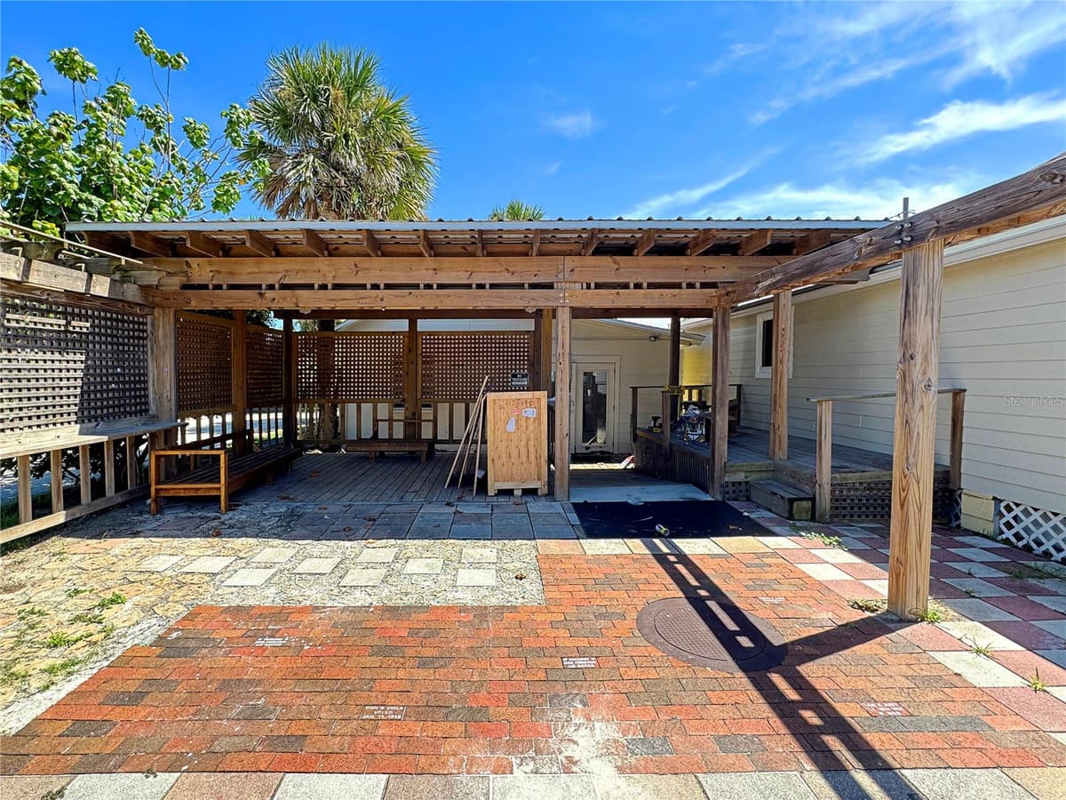 411 FLAGLER AVENUE — photo 3 of 23
