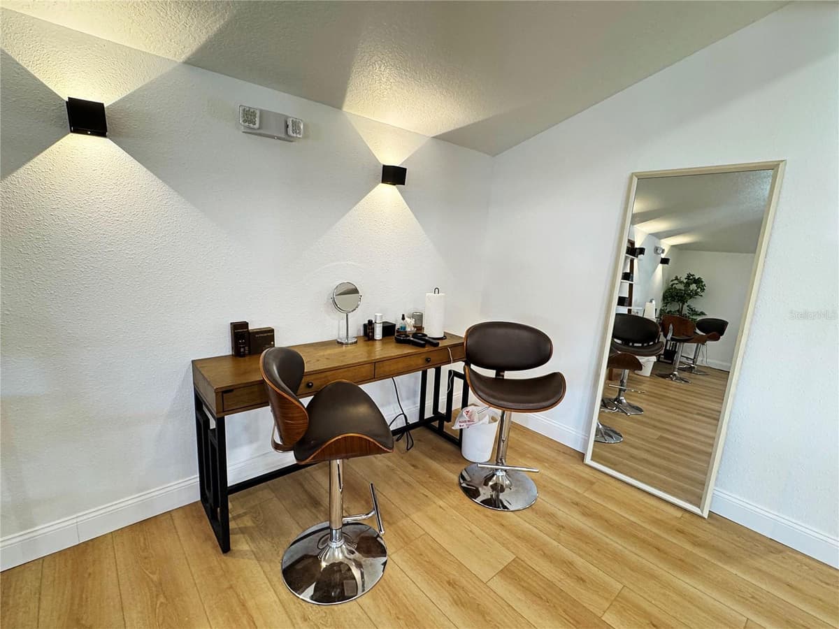 411 FLAGLER AVENUE — photo 10 of 23