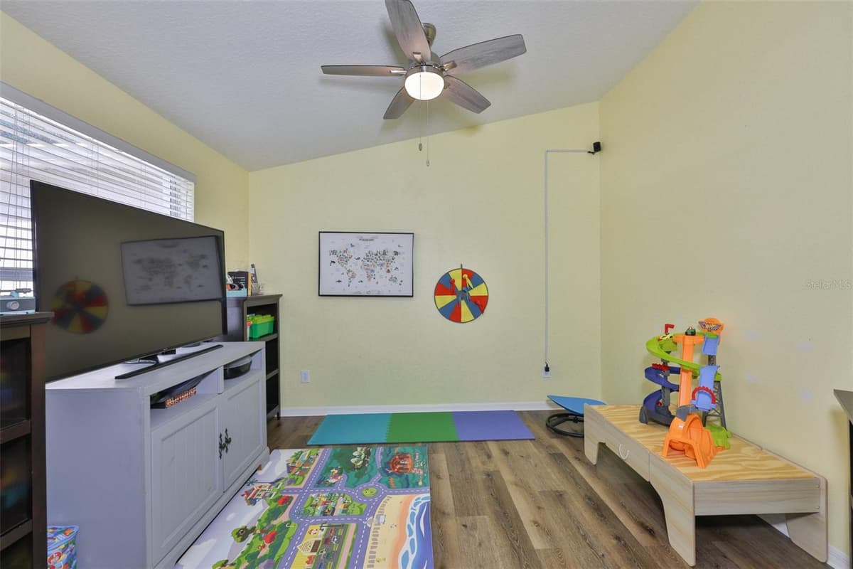 10234 BLOOMFIELD HILLS DRIVE — photo 19 of 47