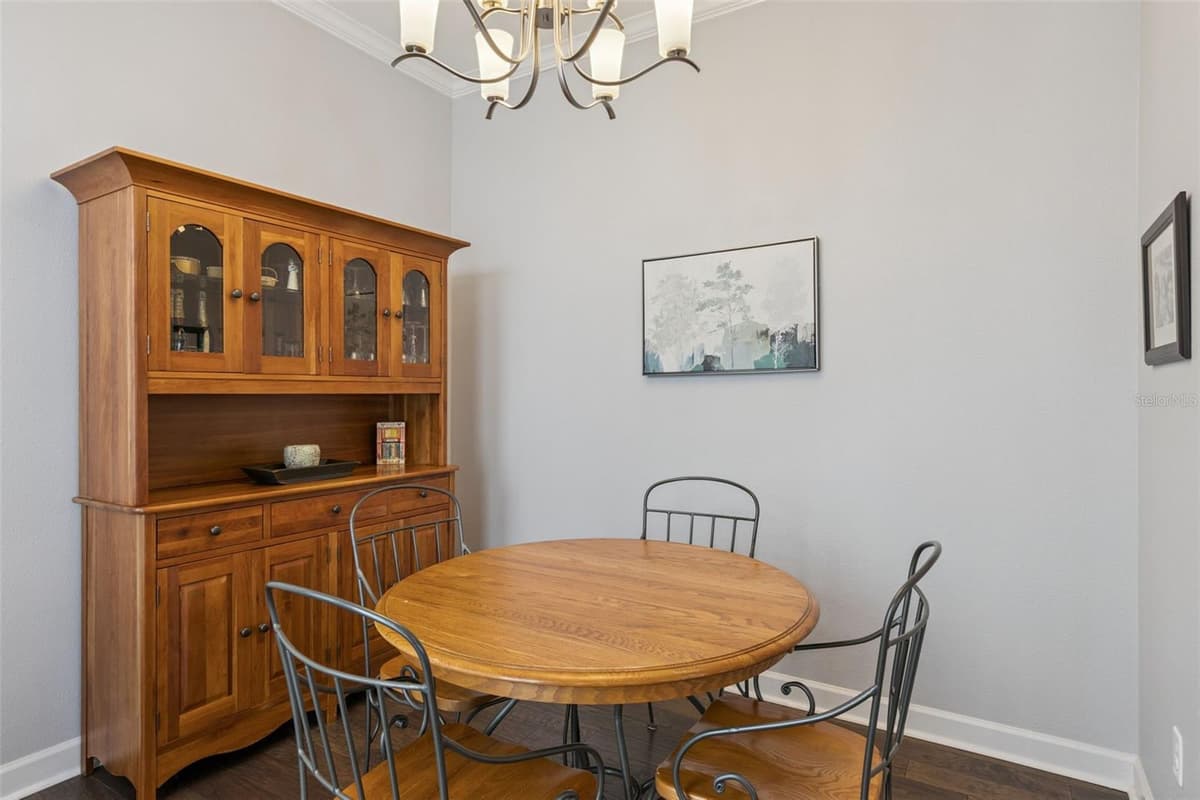 1426 RESOLUTE STREET — photo 14 of 43