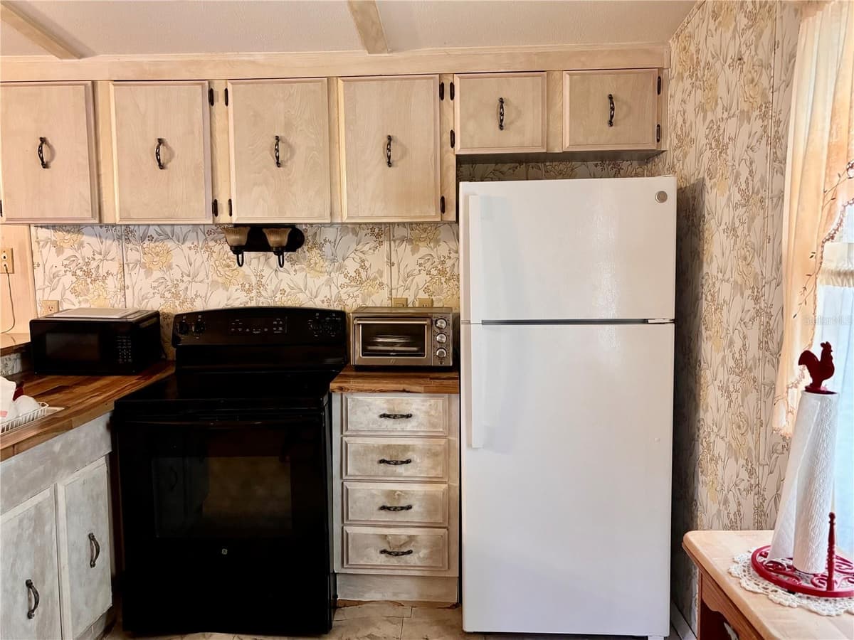 945 TARRSON BOULEVARD — photo 9 of 19