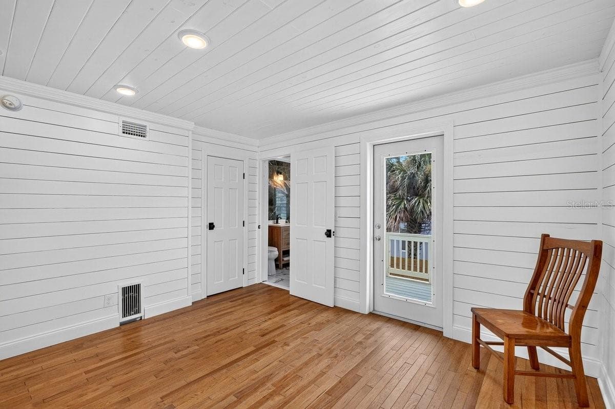 6118 ATLANTIC AVENUE — photo 53 of 81