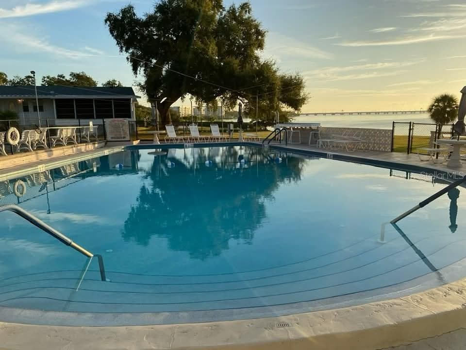 585 SKY HARBOR DRIVE — photo 7 of 9