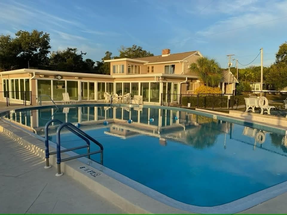 585 SKY HARBOR DRIVE — photo 5 of 9