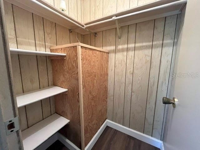 223 PEPPERTREE COURT — photo 12 of 29
