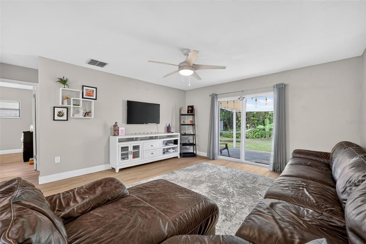 9 FRESHWATER DRIVE — photo 9 of 21