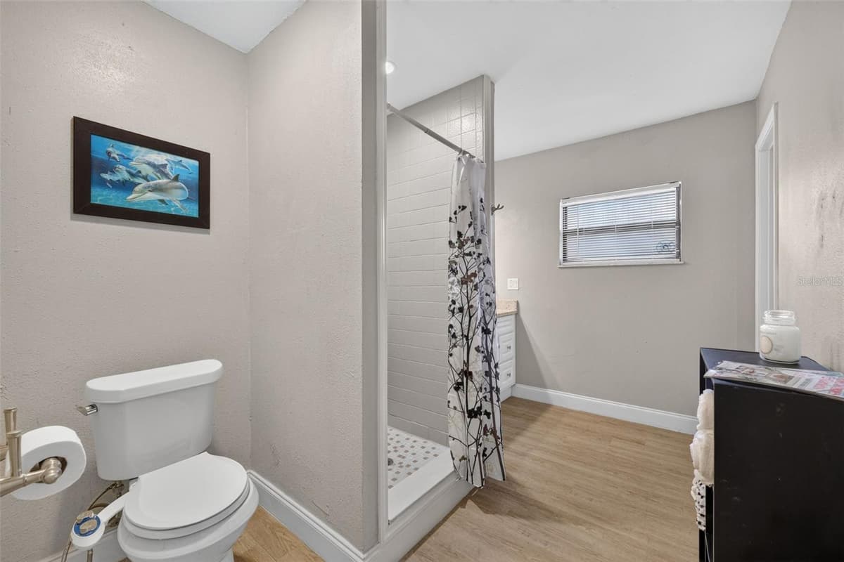 9 FRESHWATER DRIVE — photo 14 of 21