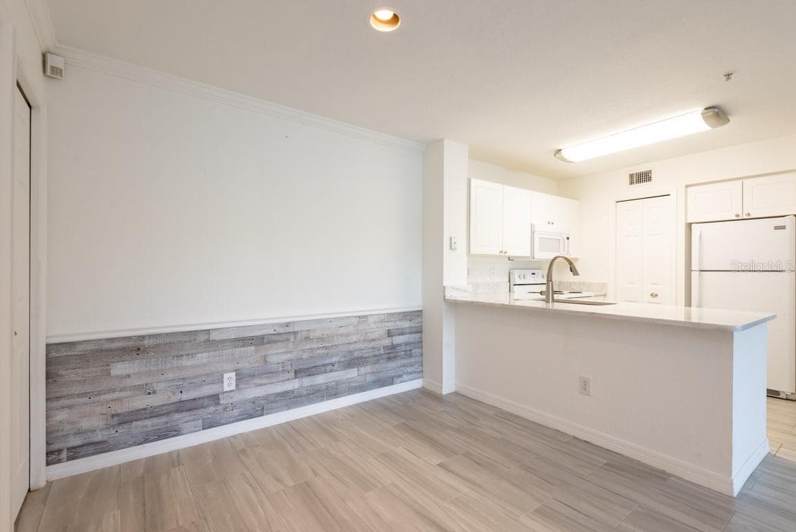 4209 WOODSTORKS WALK WAY — photo 8 of 33