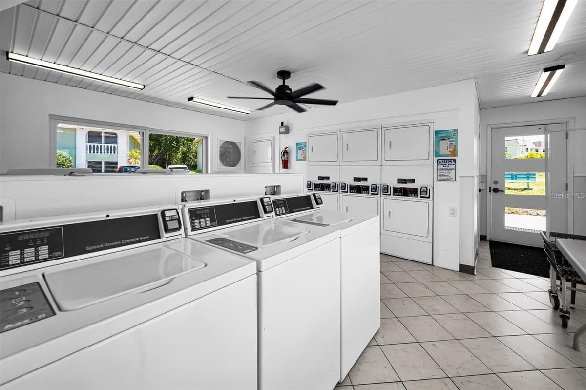 1250 PINELLAS AVENUE — photo 16 of 25