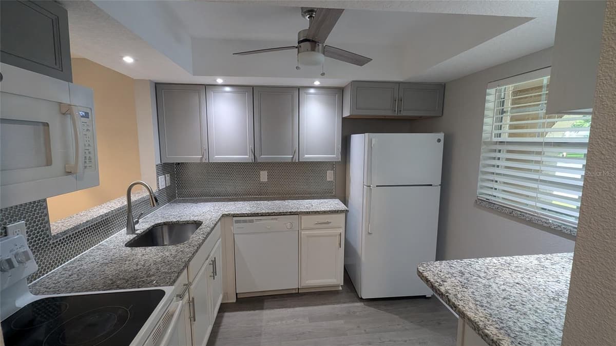 519 POLARIS LOOP — photo 10 of 21