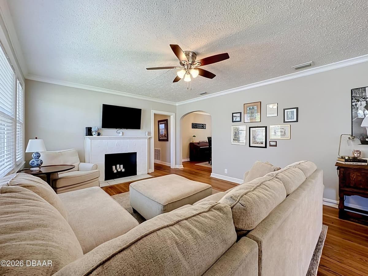 2615 RIDGEWOOD ROAD — photo 5 of 51