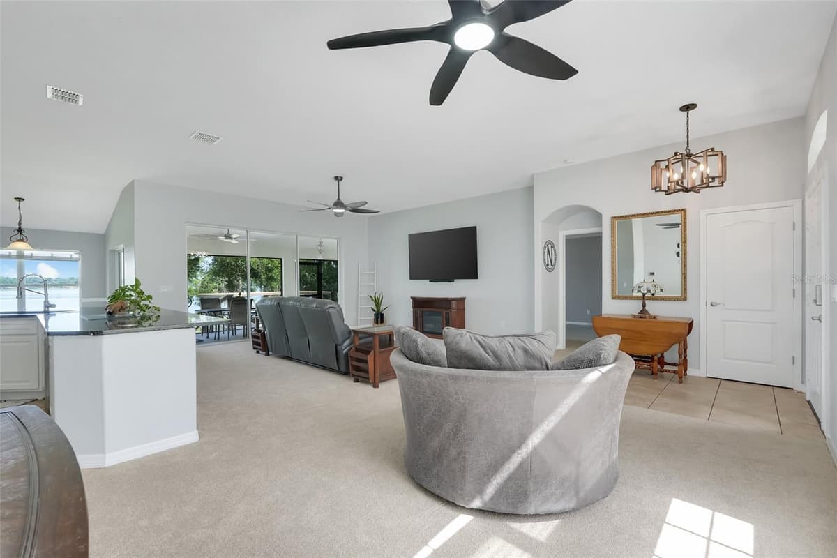 18233 ROSE STREET — photo 12 of 60