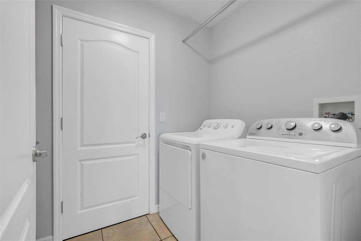18233 ROSE STREET — photo 35 of 60