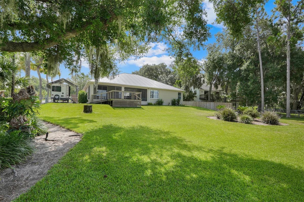 18233 ROSE STREET — photo 44 of 60