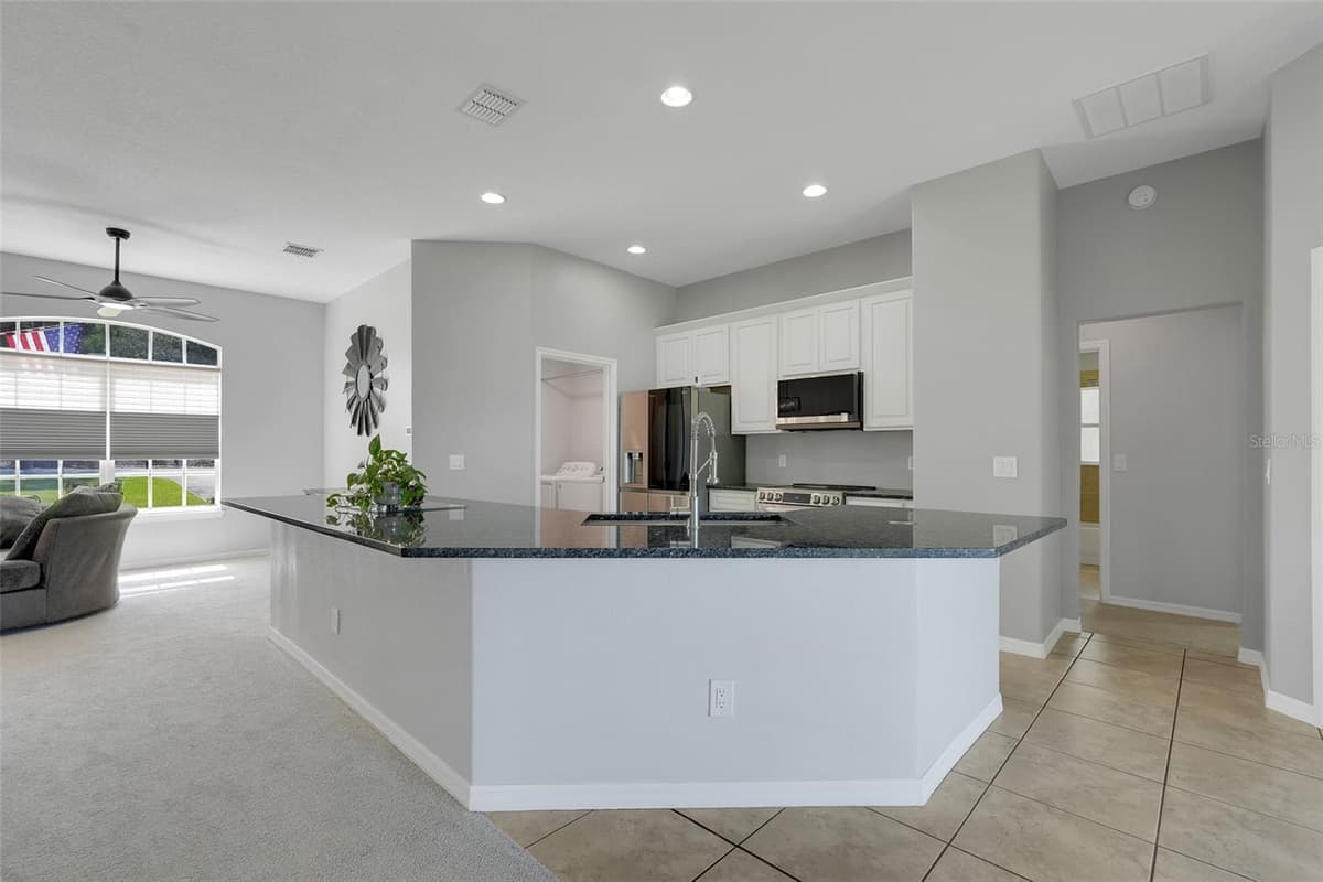 18233 ROSE STREET — photo 15 of 60