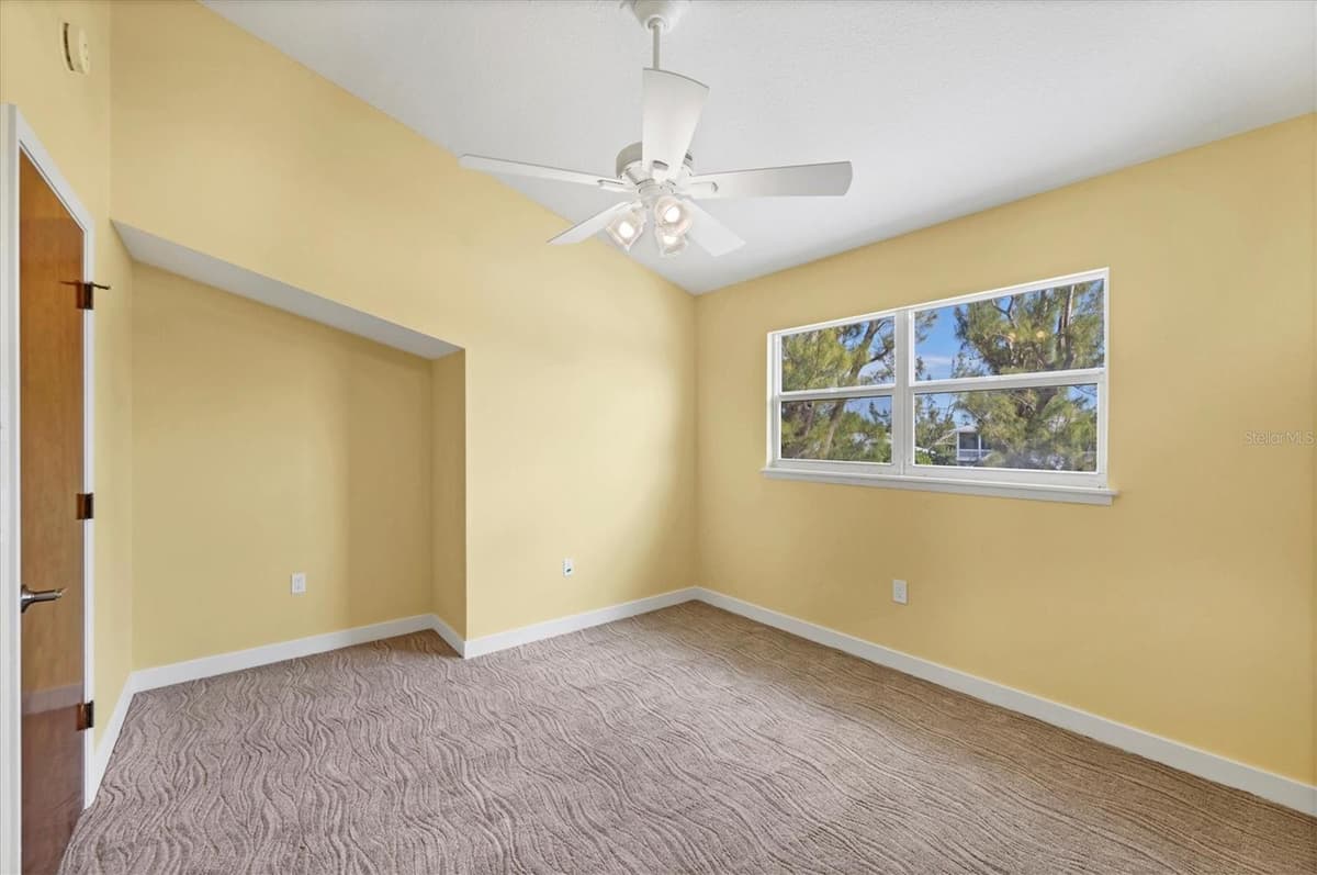 301 GULF BOULEVARD — photo 21 of 34