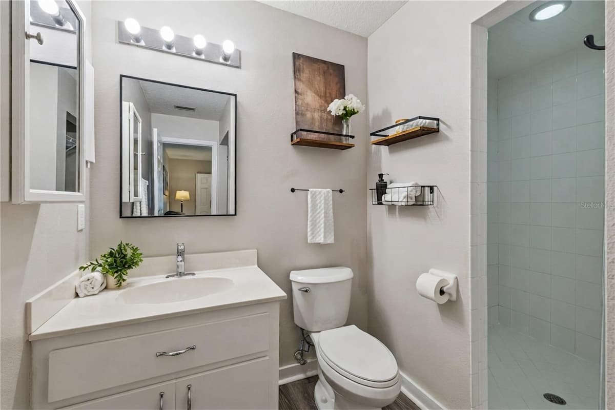 537 PELICAN BAY DRIVE — photo 33 of 58