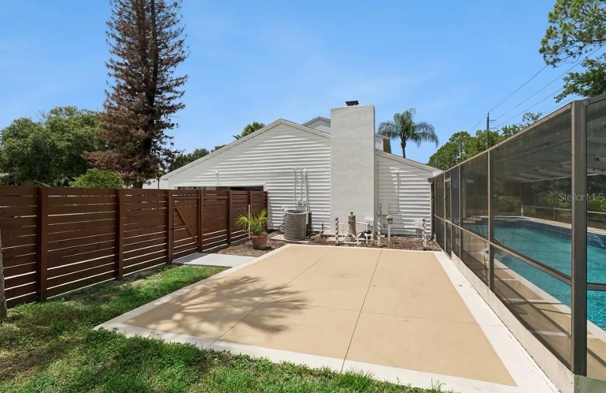 537 PELICAN BAY DRIVE — photo 45 of 58
