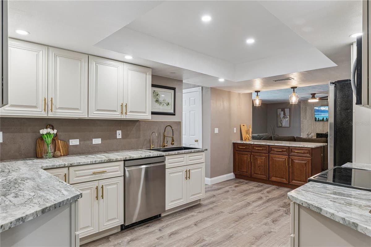 537 PELICAN BAY DRIVE — photo 11 of 58