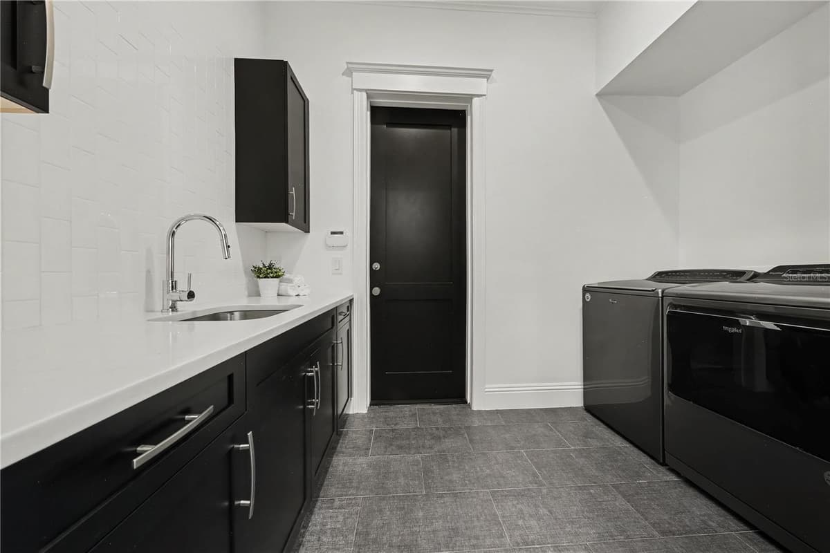 1750 WALNUT AVENUE — photo 40 of 55