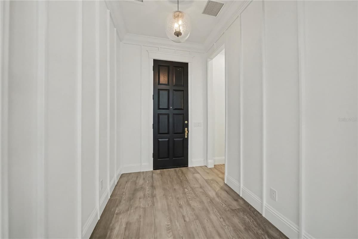 1750 WALNUT AVENUE — photo 3 of 55