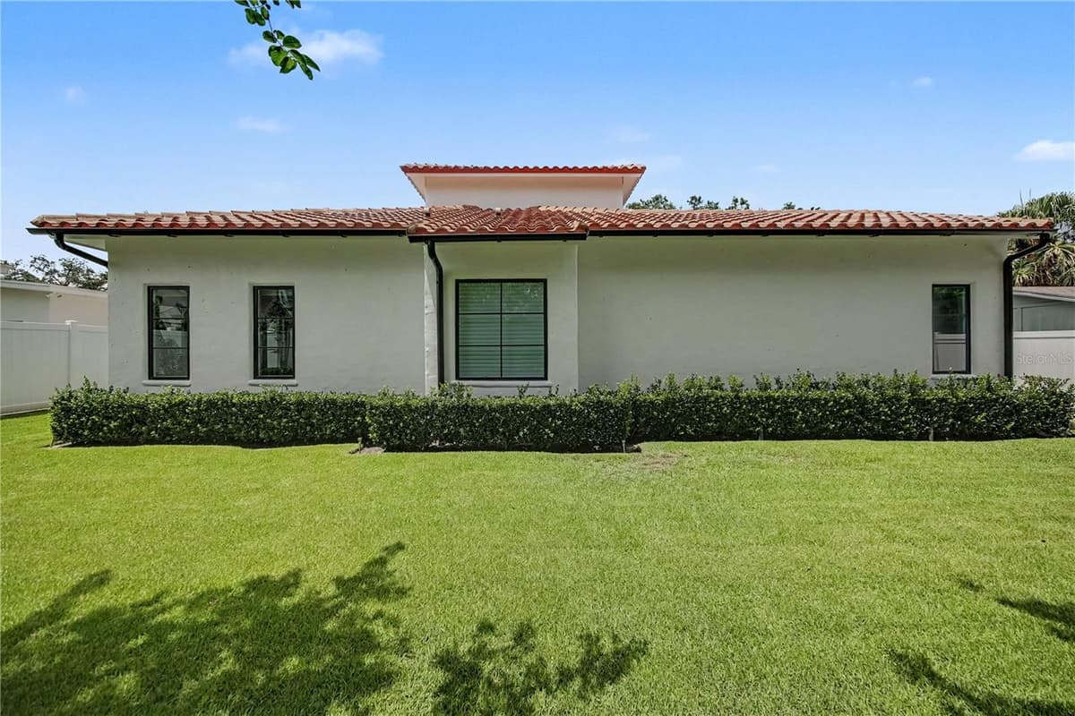 1750 WALNUT AVENUE — photo 46 of 55