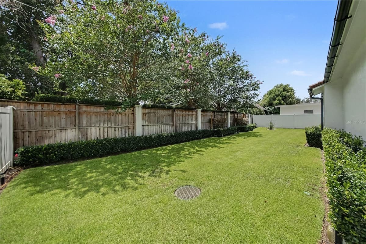1750 WALNUT AVENUE — photo 47 of 55