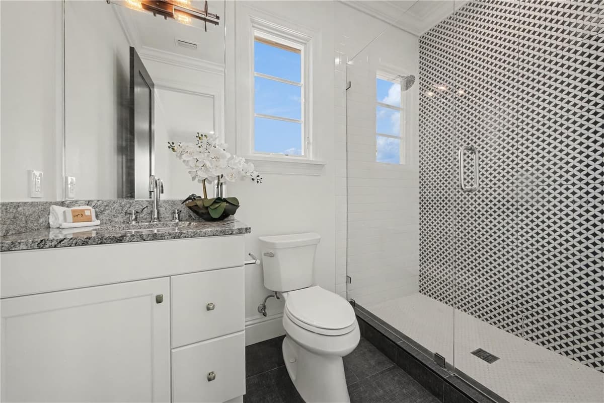 1750 WALNUT AVENUE — photo 39 of 55