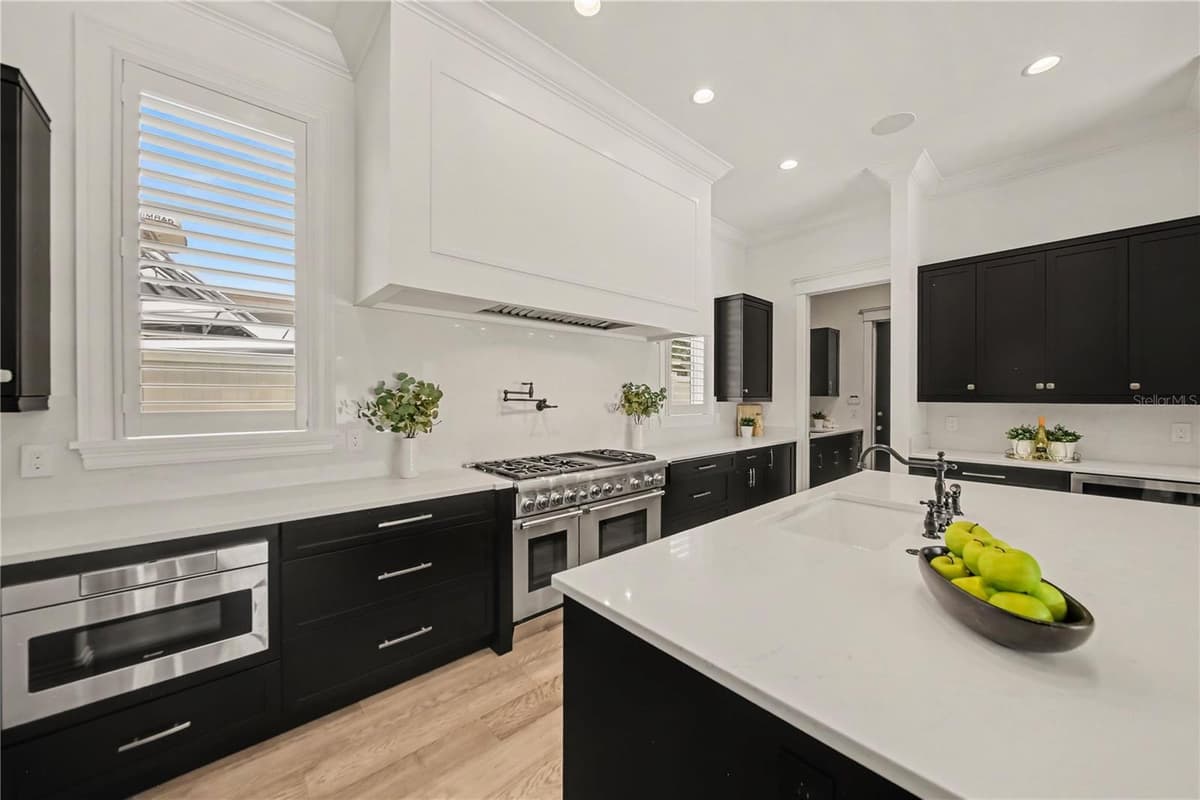 1750 WALNUT AVENUE — photo 17 of 55