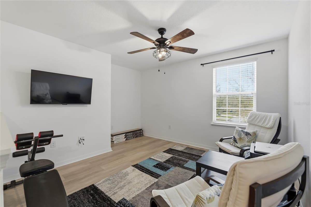 5573 REAGAN AVENUE — photo 19 of 40