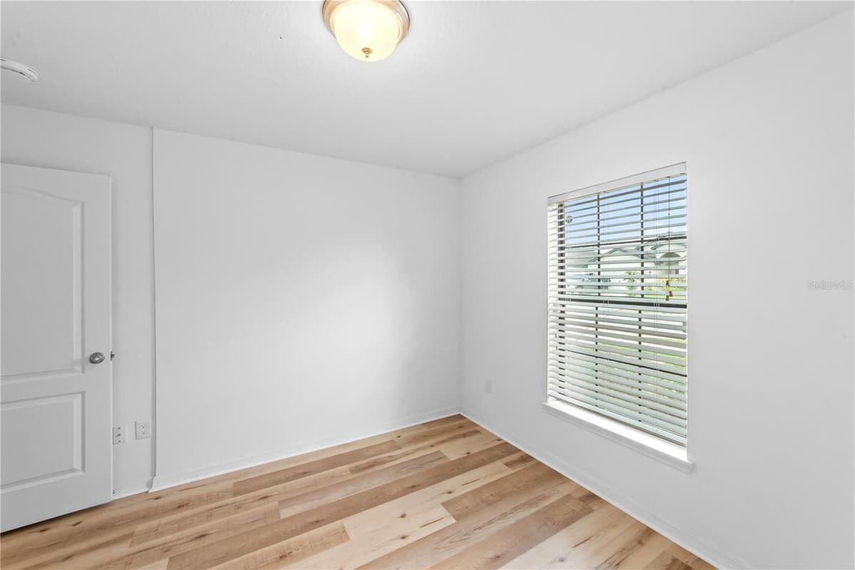 621 CHATHAM WALK DRIVE — photo 31 of 40