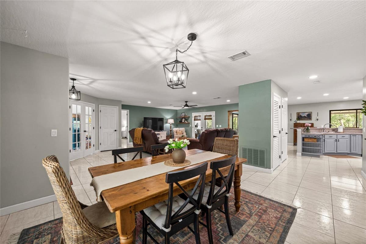 2301 MARY LUE STREET — photo 10 of 34