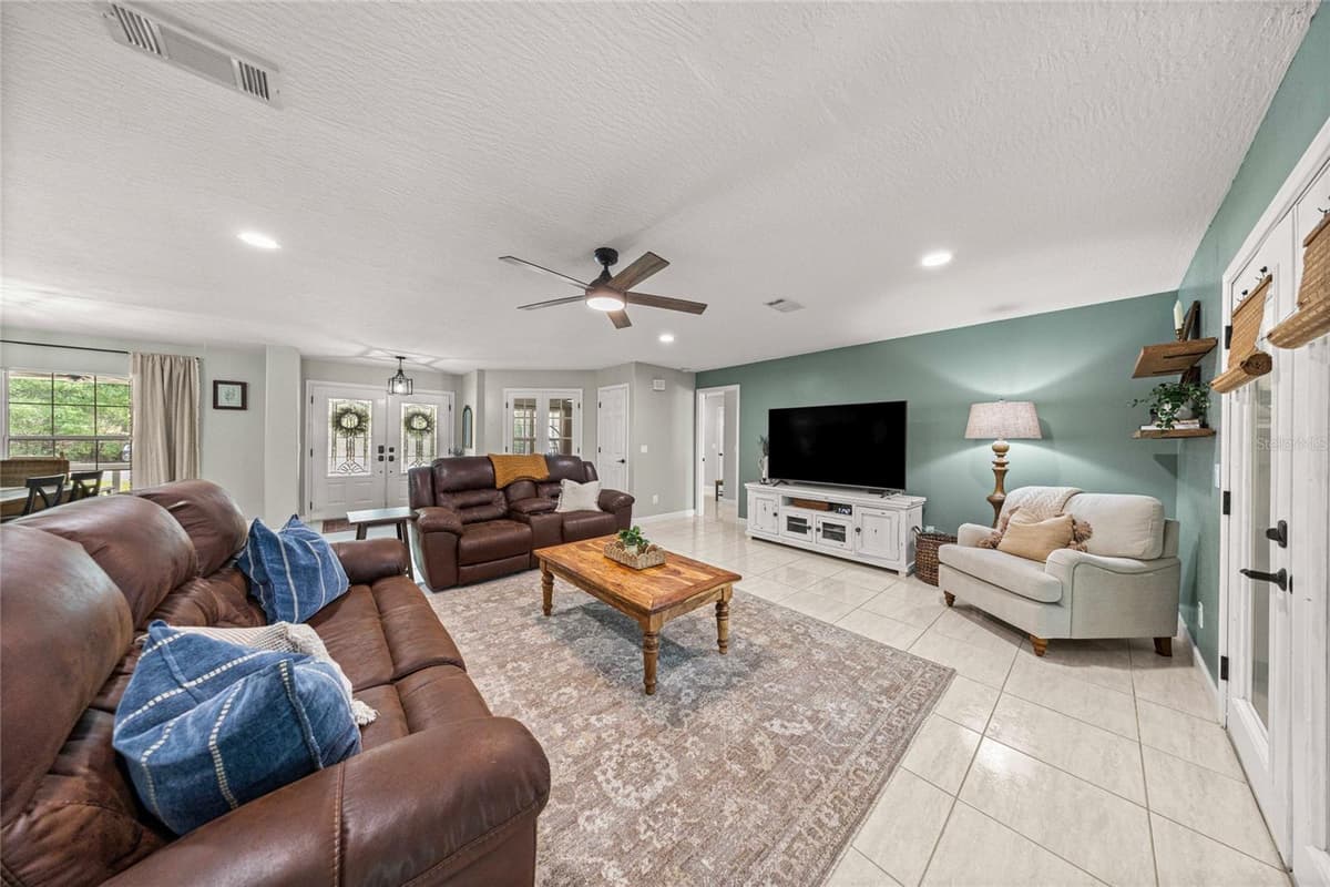 2301 MARY LUE STREET — photo 4 of 34