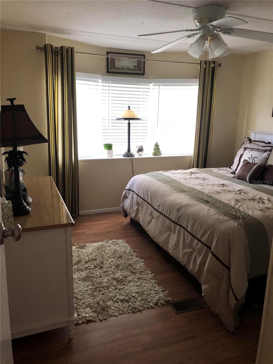 7545 FIRST CIRCLE DRIVE — photo 5 of 9