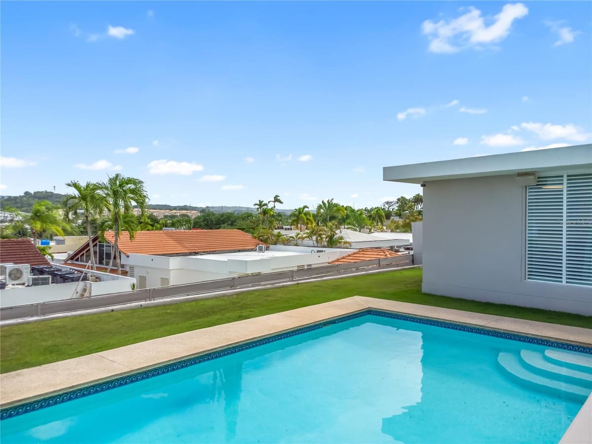 236 REY FERNANDO — photo 15 of 16