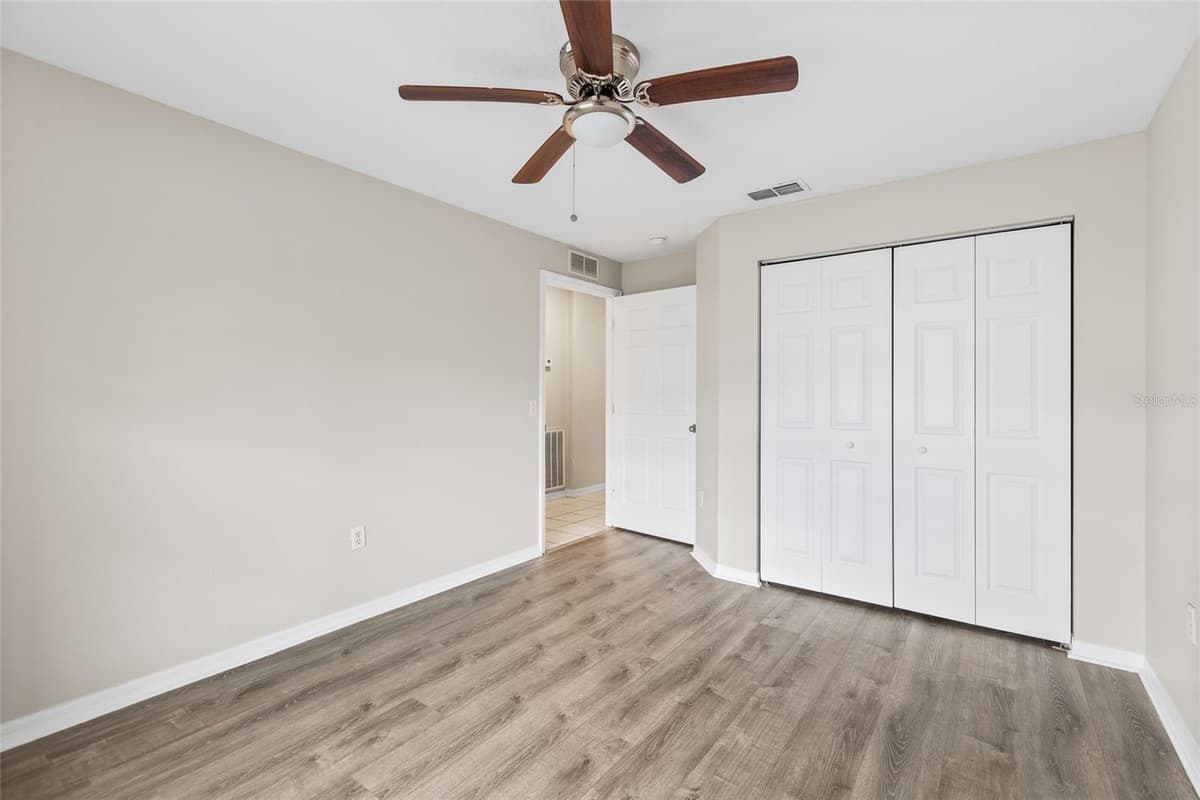 37210 GRASSY HILL LANE — photo 10 of 21