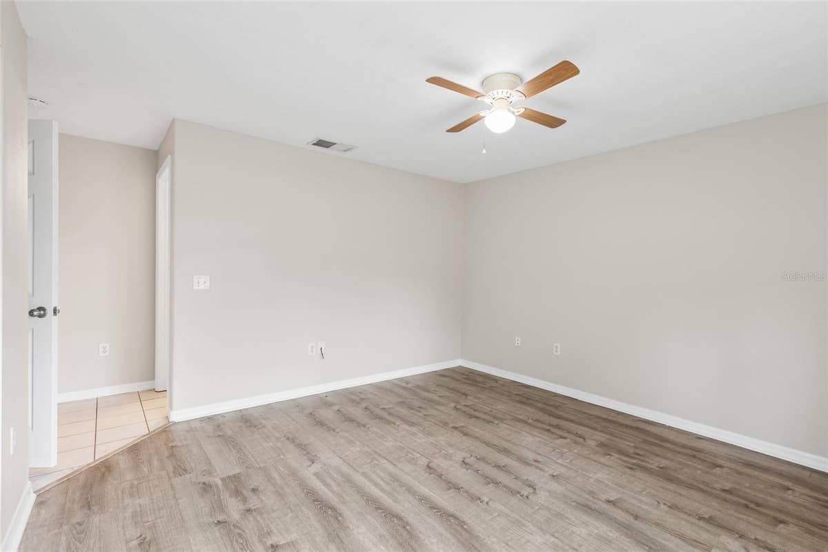 37210 GRASSY HILL LANE — photo 18 of 21