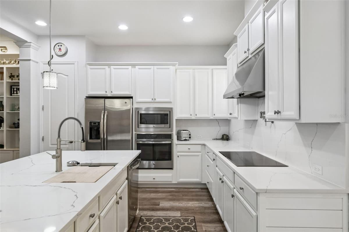 1526 RESOLUTE STREET — photo 18 of 63