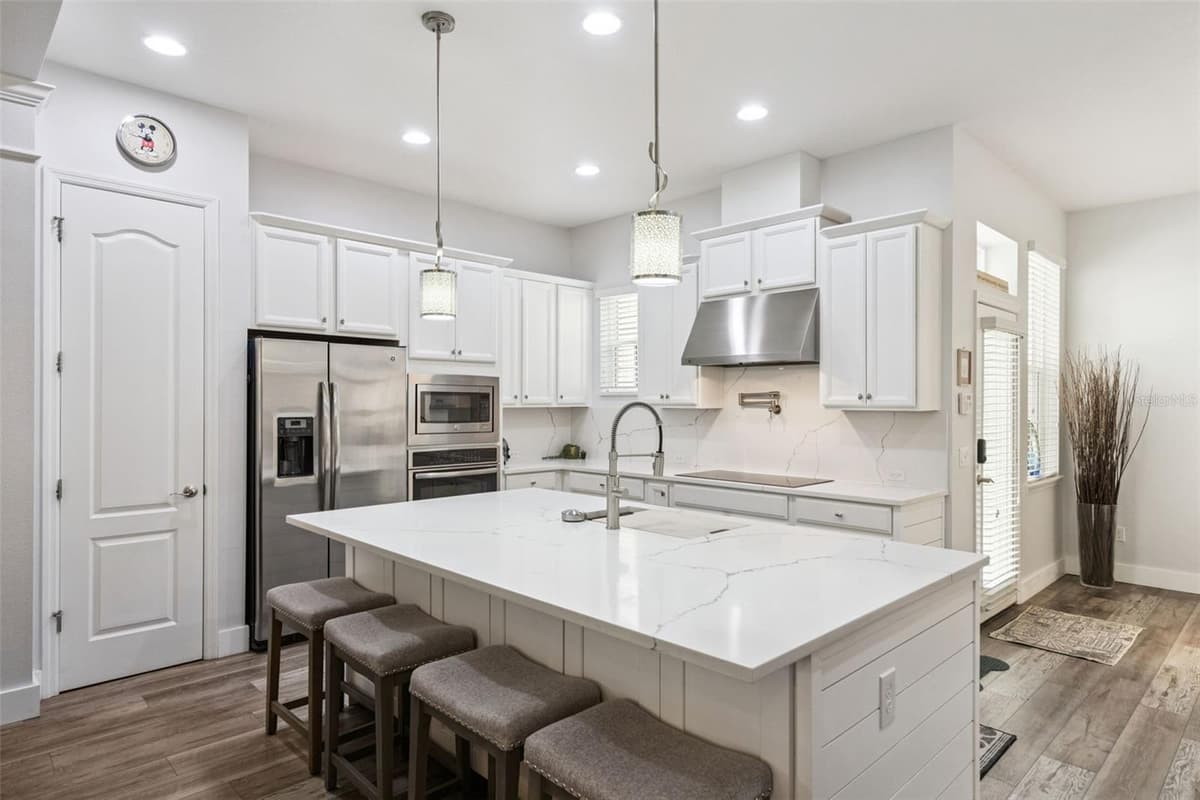 1526 RESOLUTE STREET — photo 16 of 63