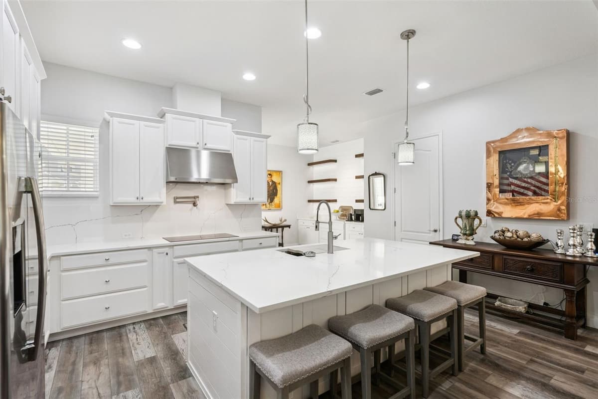 1526 RESOLUTE STREET — photo 19 of 63
