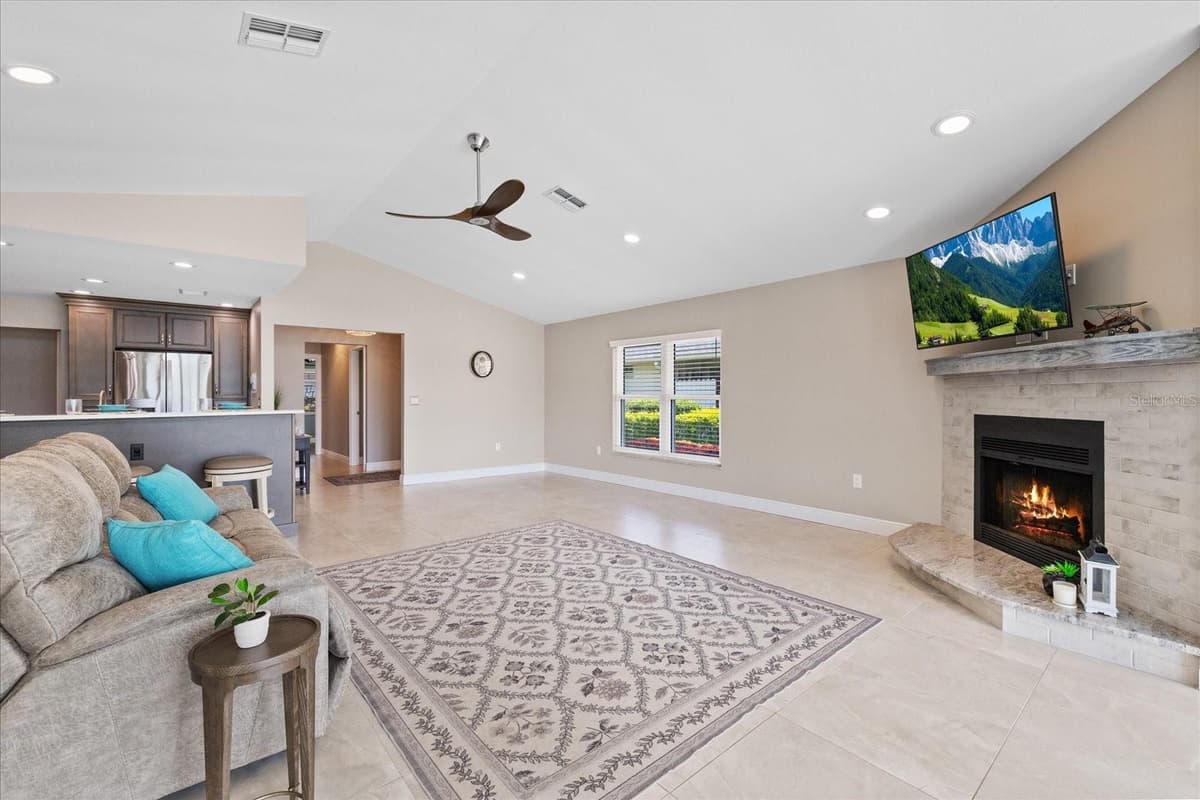 4537 RICKOVER COURT — photo 6 of 76