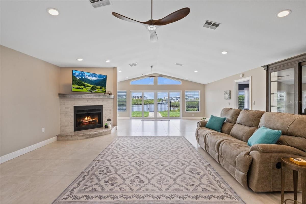 4537 RICKOVER COURT — photo 3 of 76