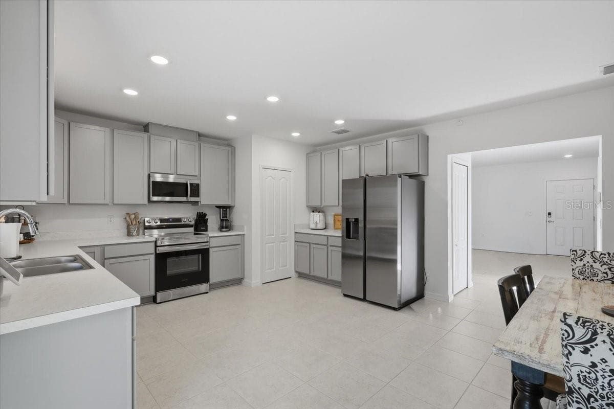 4856 STEPHENS STREET — photo 14 of 65