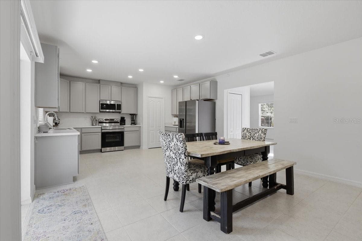 4856 STEPHENS STREET — photo 16 of 65