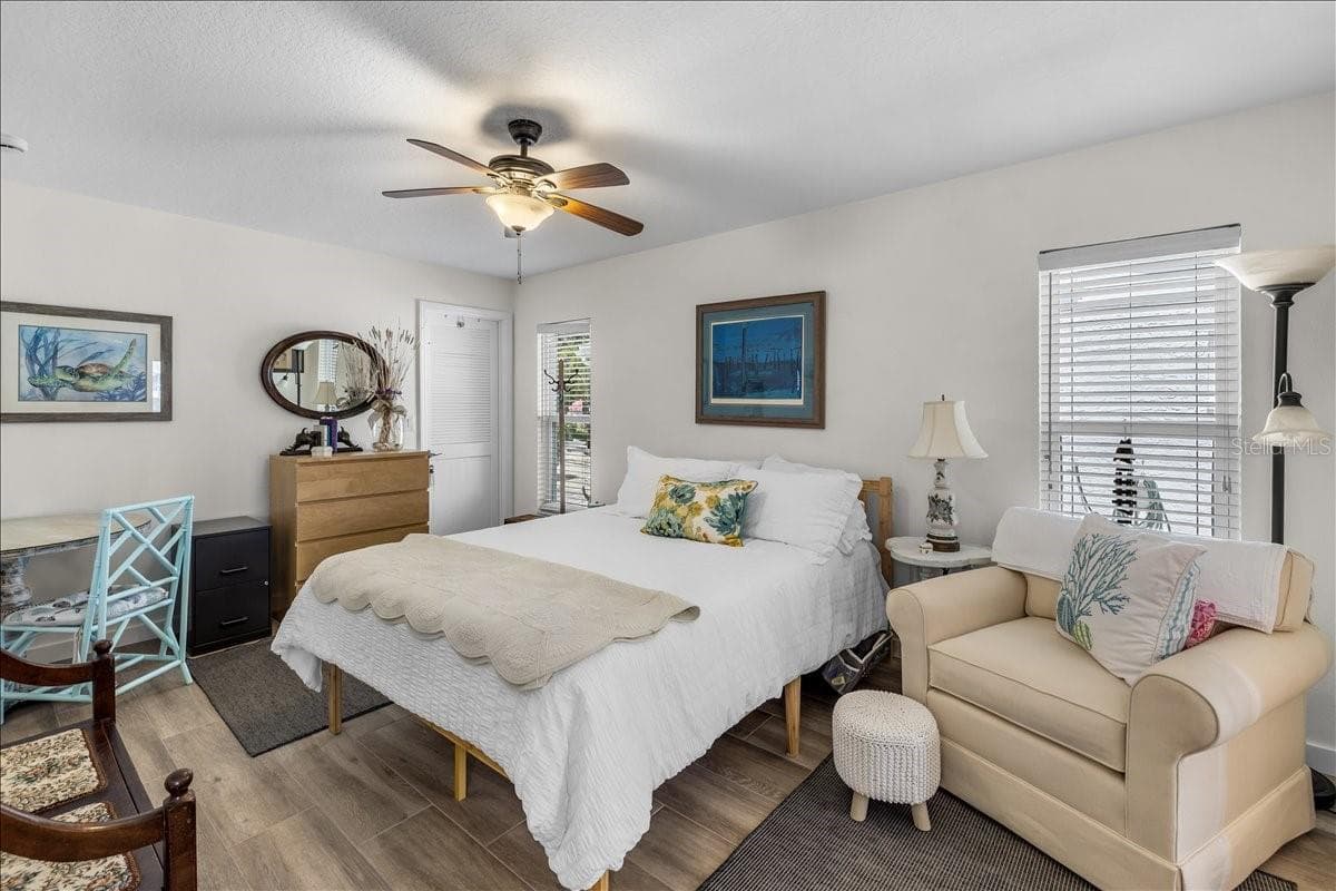 4267 CARLOS COURT — photo 16 of 42