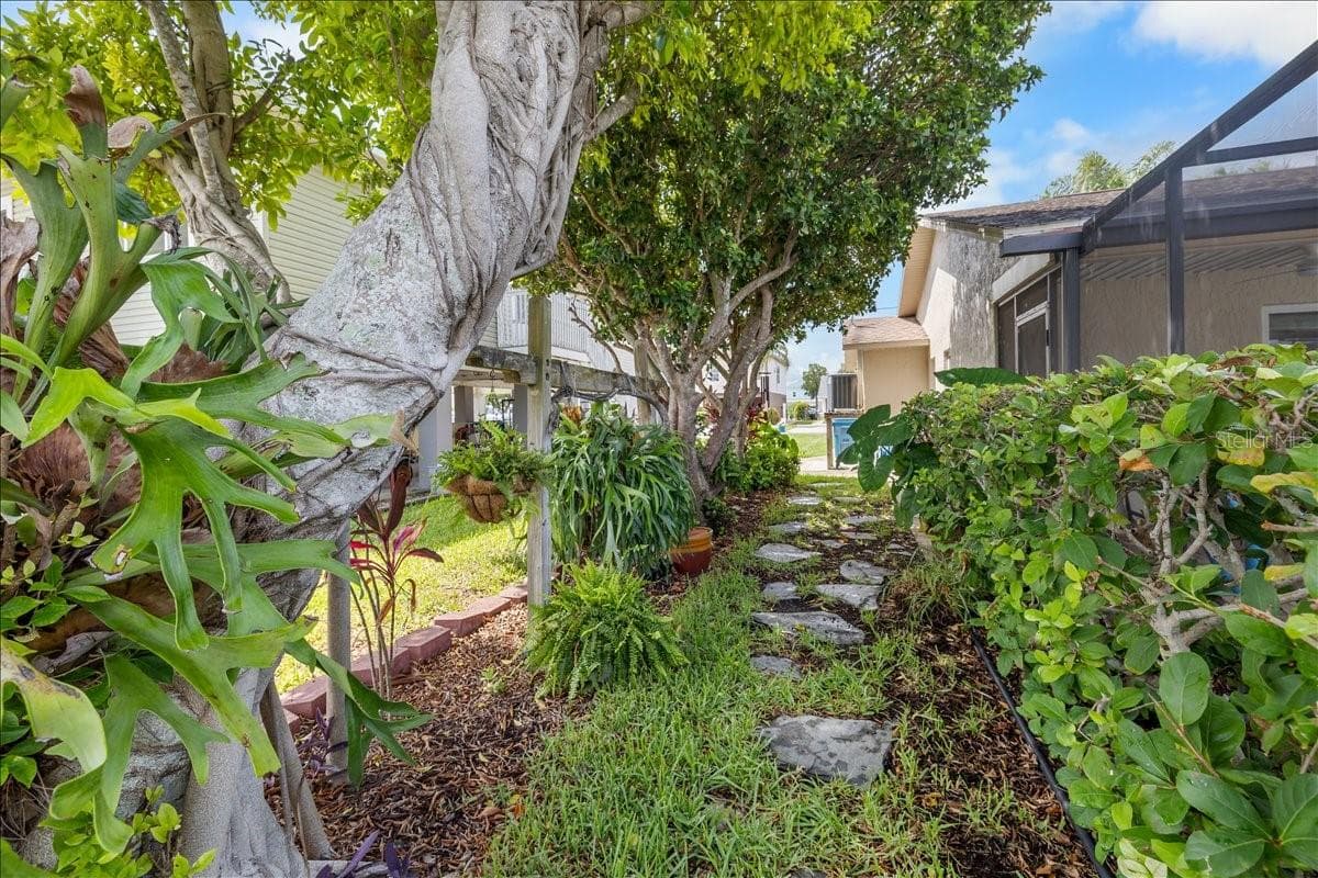 4267 CARLOS COURT — photo 25 of 42