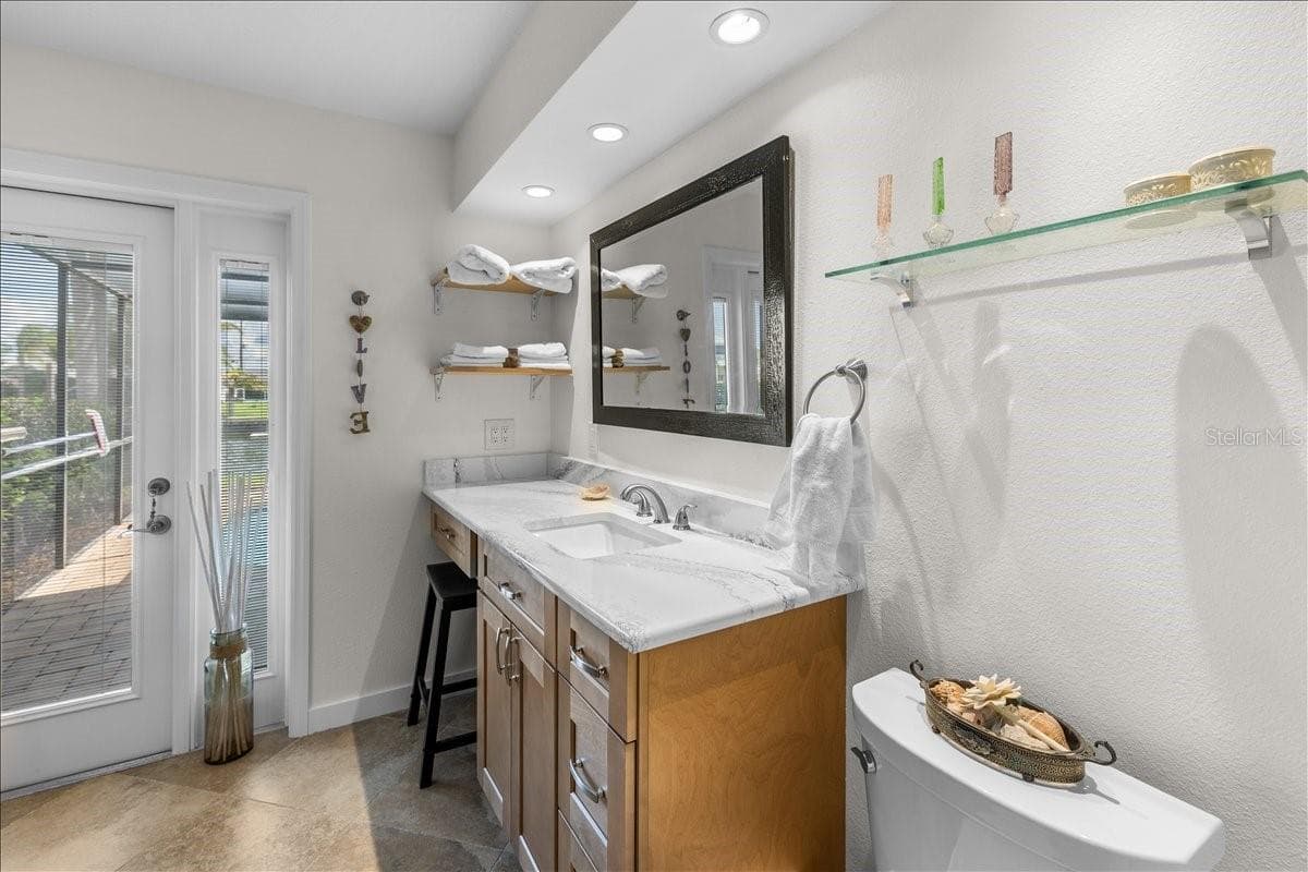 4267 CARLOS COURT — photo 13 of 42