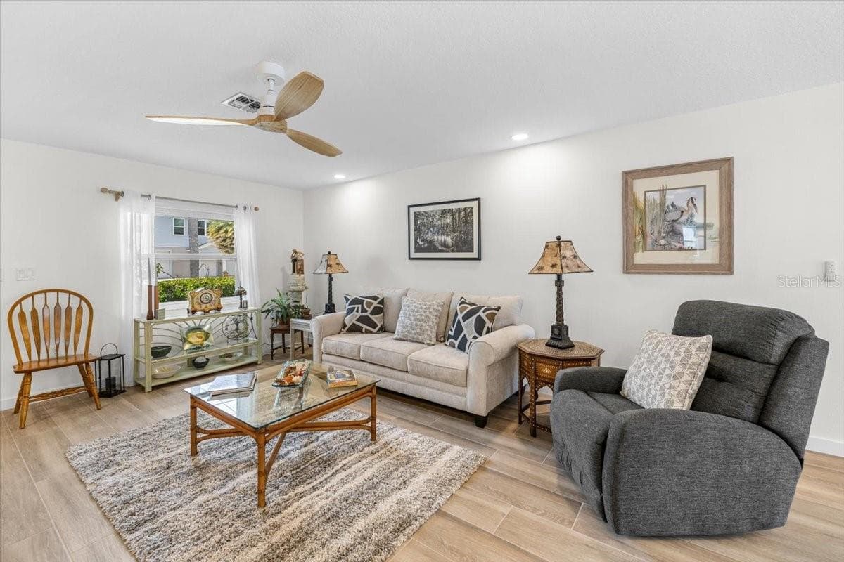 4267 CARLOS COURT — photo 10 of 42