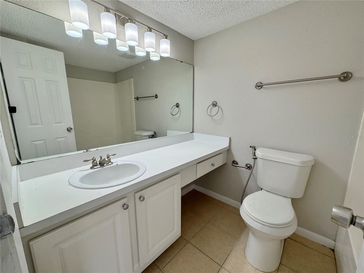 115 OYSTER BAY CIRCLE — photo 25 of 31
